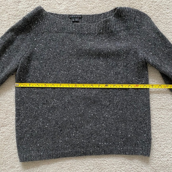 Stylish gray wool/mohair/angora scoop neck sweater - Picture 8 of 9